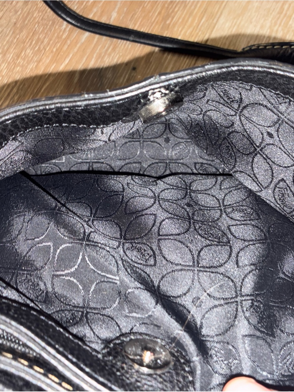 Fossil Black Leather Shoulder Bag - Picture 9 of 11